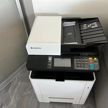 Daire Luxury Westpark 2-room Lakeview W5 Bükreş