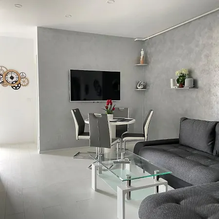 Luxury Westpark 2-room Lakeview W5 *