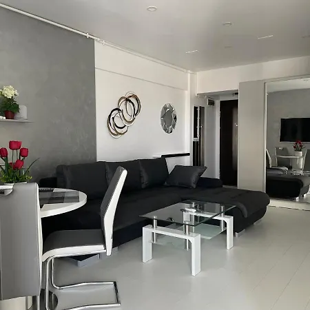 Luxury Westpark 2-room Lakeview W5 Apartment Bucharest