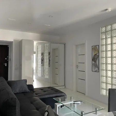 Luxury Westpark 2-room Lakeview W5 Bucharest