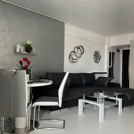 Luxury Westpark 2-room Lakeview W5 Bucharest