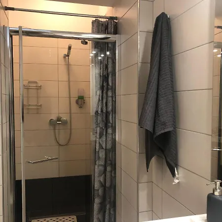 Luxury Westpark 2-room Lakeview W5 Apartment